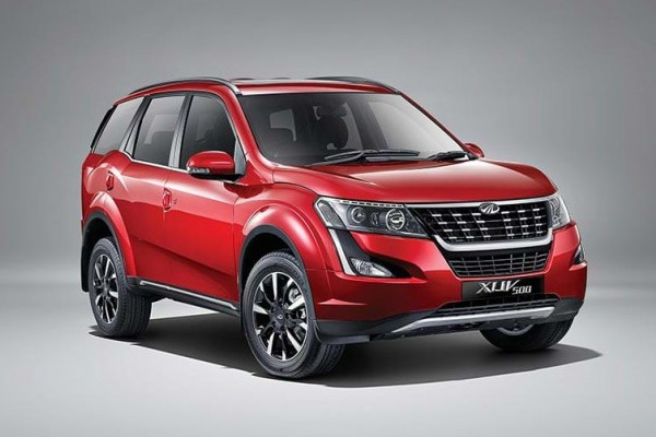 MAHINDRA XUV 500